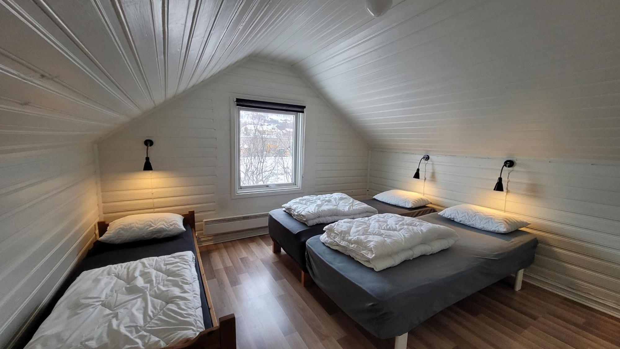 Oen Turistsenter Cottages يالو الغرفة الصورة